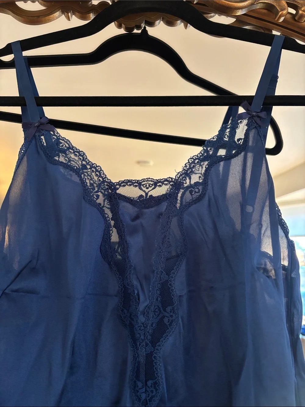 🎀Vintage🎀 “Lovable” Navy Blue Satin Lace Cami Size 34